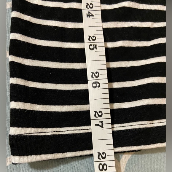 Old Navy - Women’s Pencil Skirt (NWT) - Picture 7 of 7